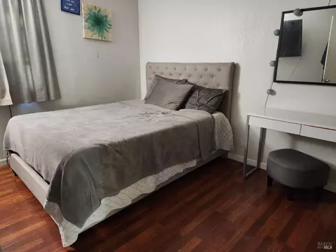 Bedroom - 272 Woodridge Dr, Vallejo, CA 94591 photo 2 of 3