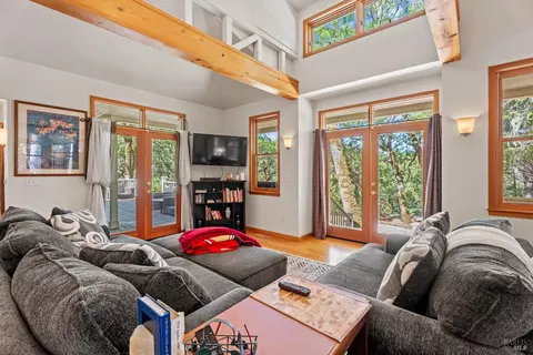 Living - 3500 Chinquapin Dr, Willits, CA 95490 photo 4 of 6