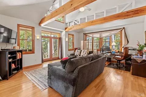 Living - 3500 Chinquapin Dr, Willits, CA 95490 photo 3 of 6