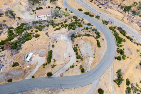 248 Sugar Loaf Dr, Napa, CA 94558