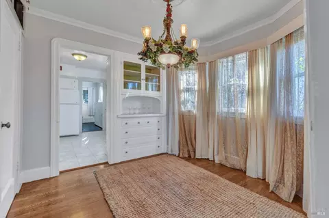 Dining - 1123 Ohio St, Vallejo, CA 94590 photo 2 of 2