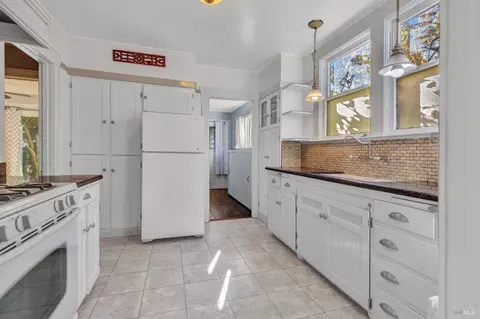 Kitchen - 1123 Ohio St, Vallejo, CA 94590 photo 1 of 4