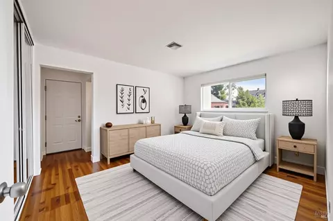 Bedroom - 456 Pomona Ave, Vallejo, CA 94589 photo 4 of 4