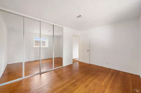 Bedroom - 456 Pomona Ave, Vallejo, CA 94589 photo 3 of 4