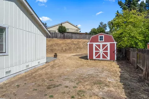 Exterior - 364 Pacer Ct, Vallejo, CA 94591 photo 5 of 5