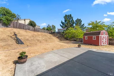 Exterior - 364 Pacer Ct, Vallejo, CA 94591 photo 3 of 5