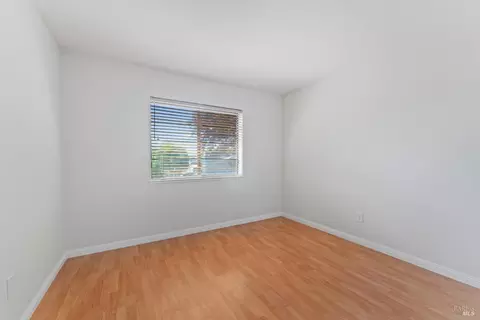 Bedroom - 364 Pacer Ct, Vallejo, CA 94591 photo 2 of 3