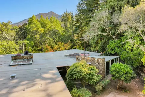 630 Goodhill Rd, Kentfield, CA 94904