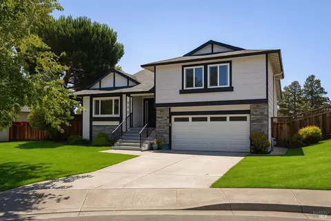 Exterior - 161 Crowsnest Ct, Vallejo, CA 94591 photo 3 of 14