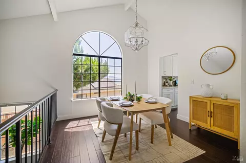 Dining - 161 Crowsnest Ct, Vallejo, CA 94591 photo 1 of 3