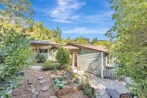9410 Westside Rd, Forestville, CA 95436