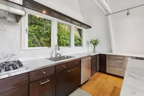 99 Glen Dr, Sausalito, CA 94965 photo 9