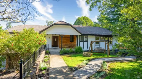 349 Gemma Cir, Santa Rosa, CA 95404