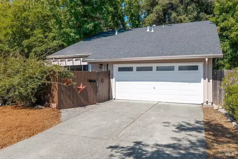 5253 Callecita Ct, Rohnert Park, CA 94928