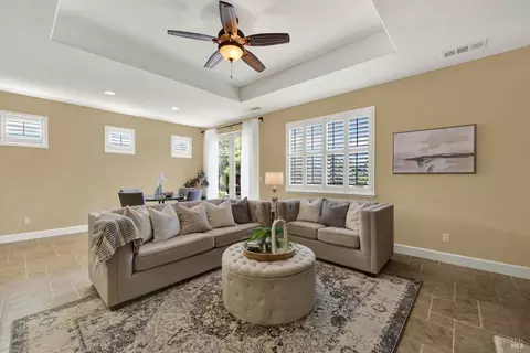 Living - 3868 Torrington Way, Fairfield, CA 94533 photo 3 of 3