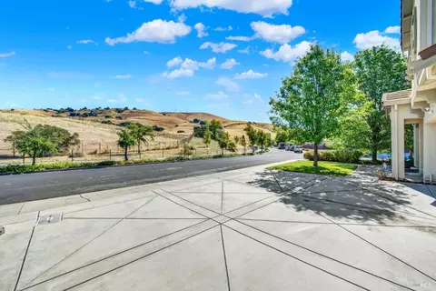 Exterior - 3868 Torrington Way, Fairfield, CA 94533 photo 2 of 25