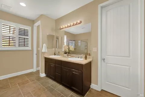 Entry Way - 3868 Torrington Way, Fairfield, CA 94533 photo 1 of 6