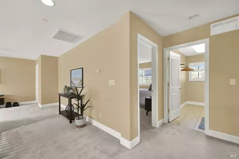 Entry Way - 3868 Torrington Way, Fairfield, CA 94533 photo 5 of 6