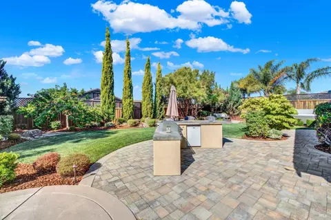 Exterior - 3868 Torrington Way, Fairfield, CA 94533 photo 8 of 25