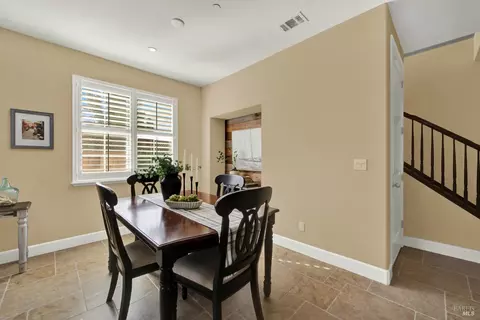 Dining - 3868 Torrington Way, Fairfield, CA 94533 photo 2 of 3