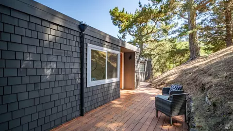 Exterior - 368 Carrera Dr, Mill Valley, CA 94941 photo 4 of 6