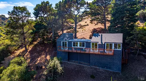 Exterior - 368 Carrera Dr, Mill Valley, CA 94941 photo 5 of 6