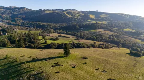 5291 Sonoma Mountain Rd, Santa Rosa, CA 95404