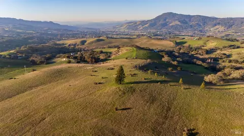 5291 Sonoma Mountain Rd, Santa Rosa, CA 95404