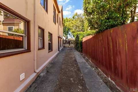 1415 Illinois St, Vallejo, CA 94590 photo 55