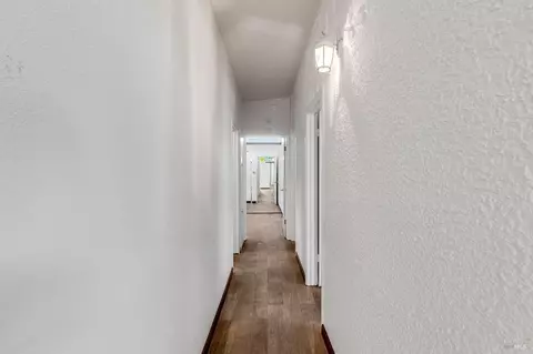 Entry Way - 110 Wedgewood Ct, Vallejo, CA 94591 photo 5 of 5