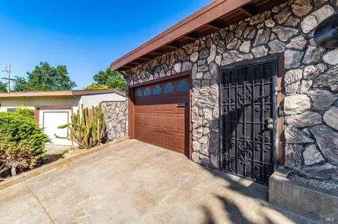 Exterior - 110 Wedgewood Ct, Vallejo, CA 94591 photo 6 of 23