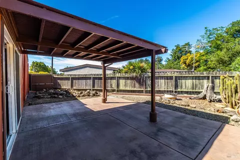Exterior - 110 Wedgewood Ct, Vallejo, CA 94591 photo 17 of 23