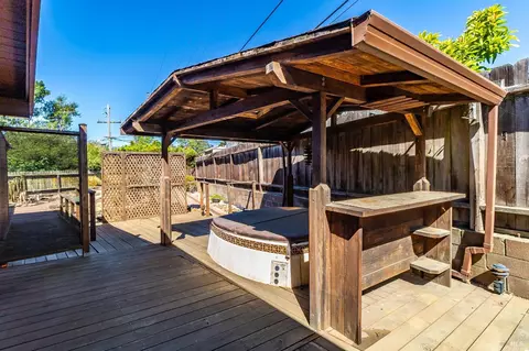 Exterior - 110 Wedgewood Ct, Vallejo, CA 94591 photo 10 of 23