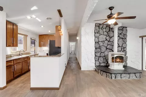 Entry Way - 110 Wedgewood Ct, Vallejo, CA 94591 photo 1 of 5