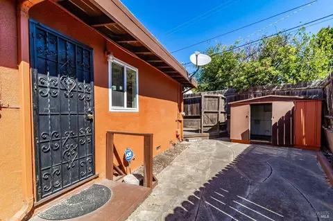 Exterior - 110 Wedgewood Ct, Vallejo, CA 94591 photo 13 of 23