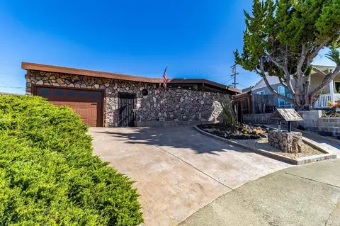 Exterior - 110 Wedgewood Ct, Vallejo, CA 94591 photo 5 of 23