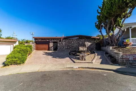 Exterior - 110 Wedgewood Ct, Vallejo, CA 94591 photo 3 of 23
