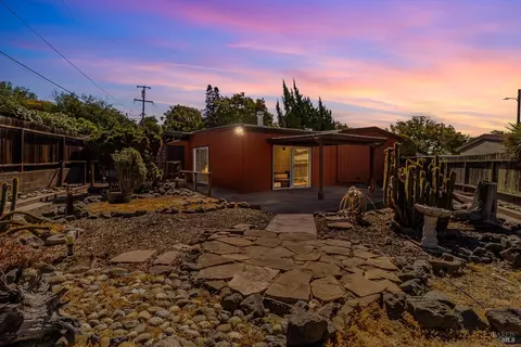 Exterior - 110 Wedgewood Ct, Vallejo, CA 94591 photo 2 of 23