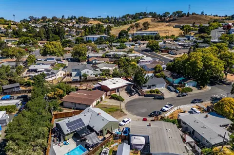 View/Area - 110 Wedgewood Ct, Vallejo, CA 94591 photo 5 of 6