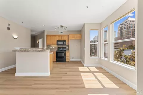 Living - 655 12th St #311, Oakland, CA 94607 photo 5 of 6