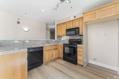 Kitchen - 655 12th St #311, Oakland, CA 94607 photo 3 of 3