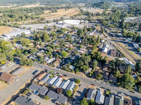 View/Area - 283 E Valley St, Willits, CA 95490 photo 6 of 9