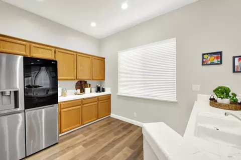 Kitchen - 608 Edenderry Dr, Vacaville, CA 95688 photo 2 of 6