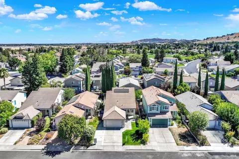 View/Area - 608 Edenderry Dr, Vacaville, CA 95688 photo 1 of 10