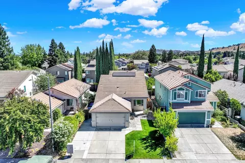 View/Area - 608 Edenderry Dr, Vacaville, CA 95688 photo 2 of 10