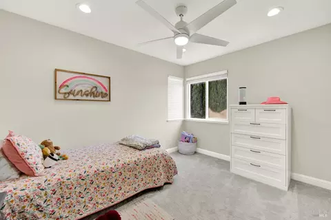 Bedroom - 608 Edenderry Dr, Vacaville, CA 95688 photo 4 of 7