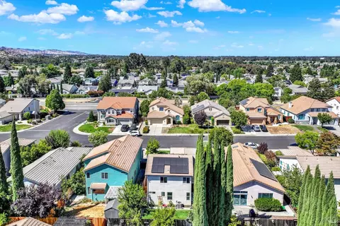 View/Area - 608 Edenderry Dr, Vacaville, CA 95688 photo 6 of 10
