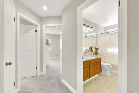 Entry Way - 608 Edenderry Dr, Vacaville, CA 95688 photo 9 of 9
