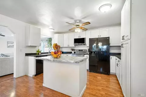 829 Tree Duck Way, Suisun City, CA 94585