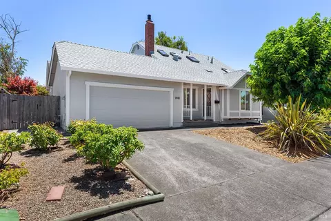 1440 Quail Dr, Petaluma, CA 94954